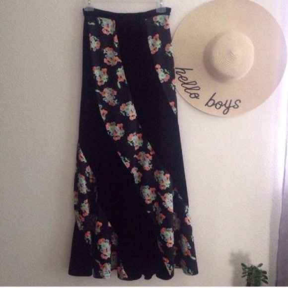 Free People velvet floral maxi skirt - Picture 2 of 6